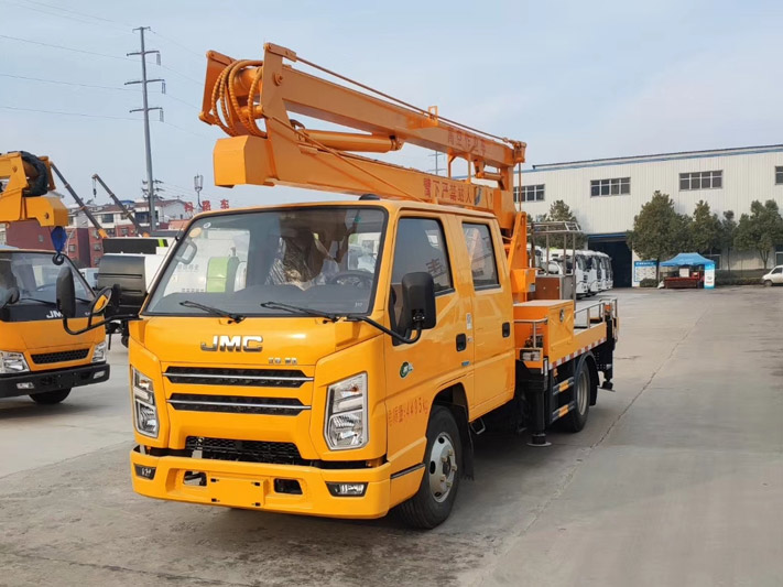 國(guó)六江鈴雙排12米高空作業(yè)車